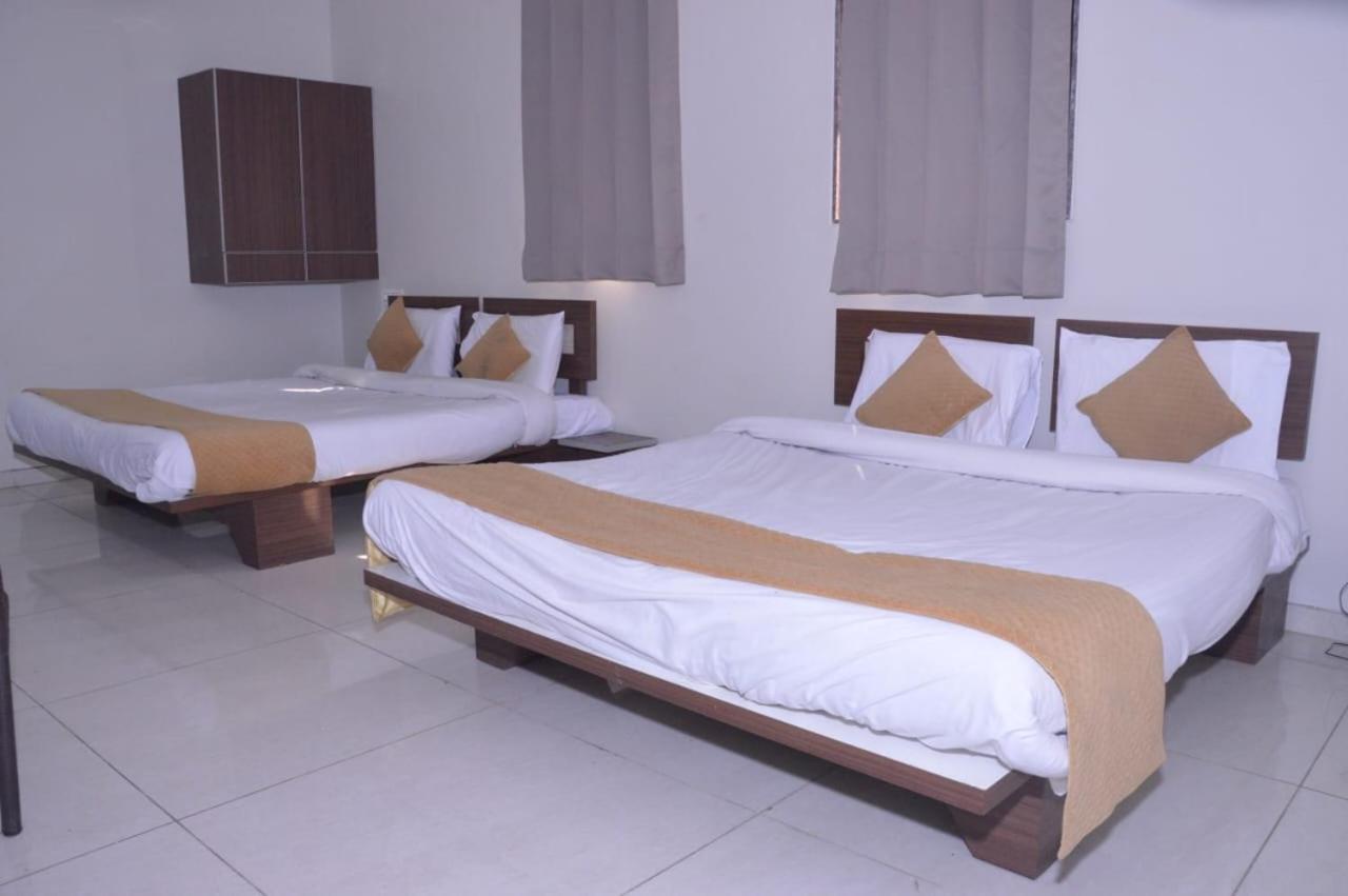 Hotel Indrani Chittorgarh Eksteriør billede