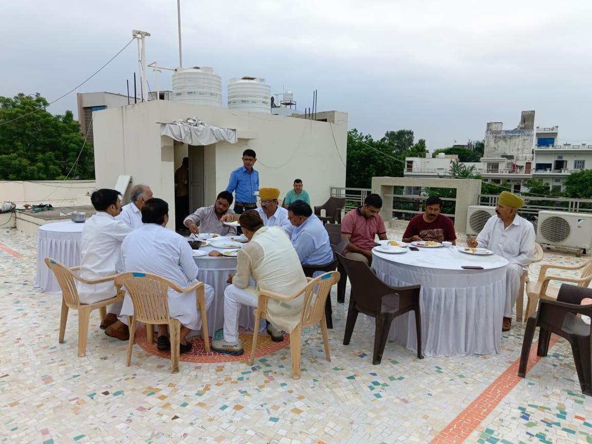Hotel Indrani Chittorgarh Eksteriør billede